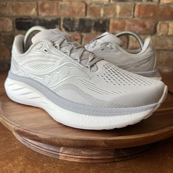 Saucony Ride 18 Women's 9.5 Cushion Cloud Gray Road Running Shoes Sneakers - Picture 2 of 16